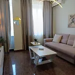Stay Above The City - Explore Center By Foot Tsimiski - Ladadika