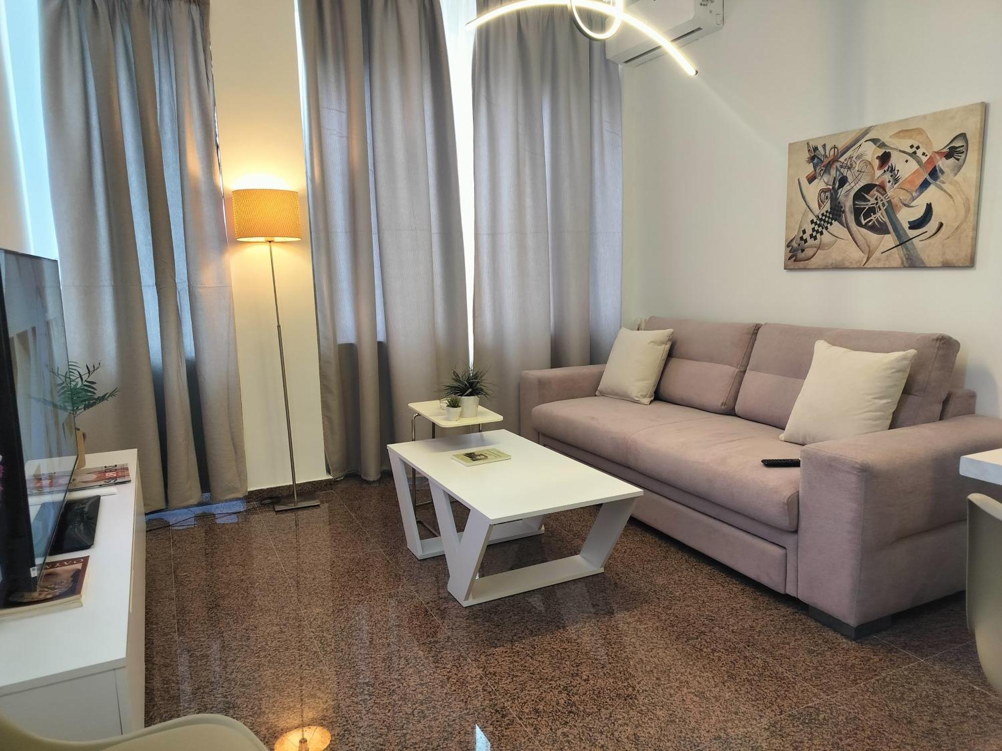 Stay Above The City - Explore Center By Foot Tsimiski - Ladadika * Thessaloniki