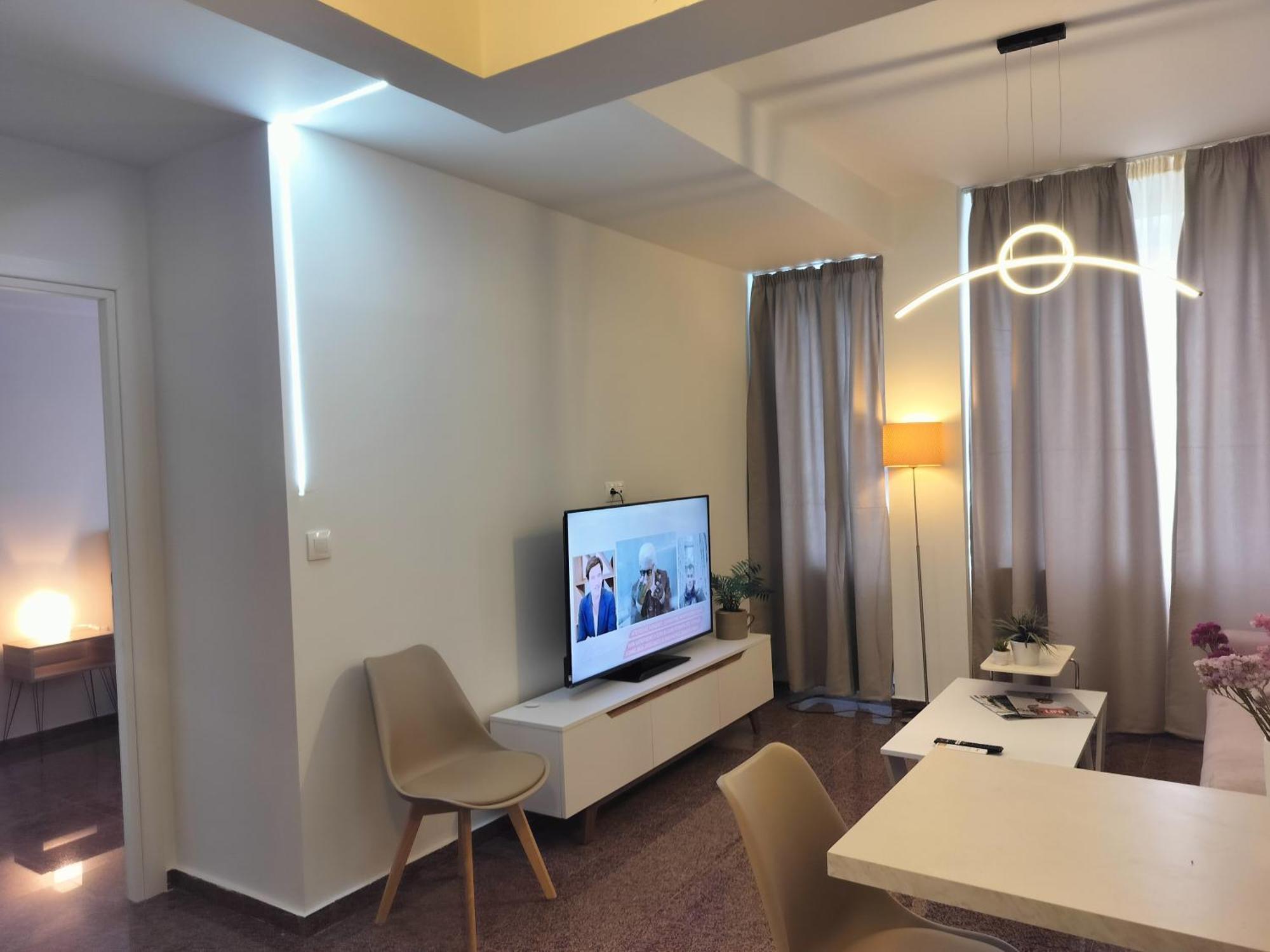 Apartment Stay Above The City - Explore Center By Foot Tsimiski - Ladadika *